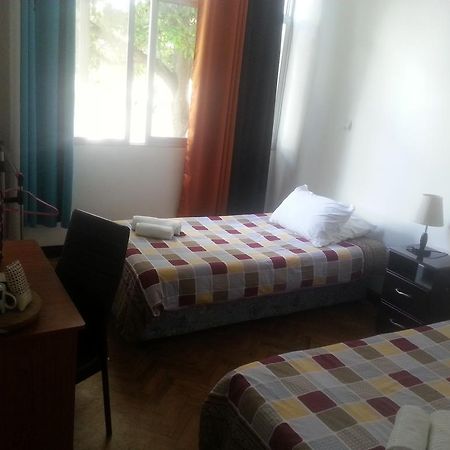 The Quiet Corner Guest House Мапуто Екстериор снимка