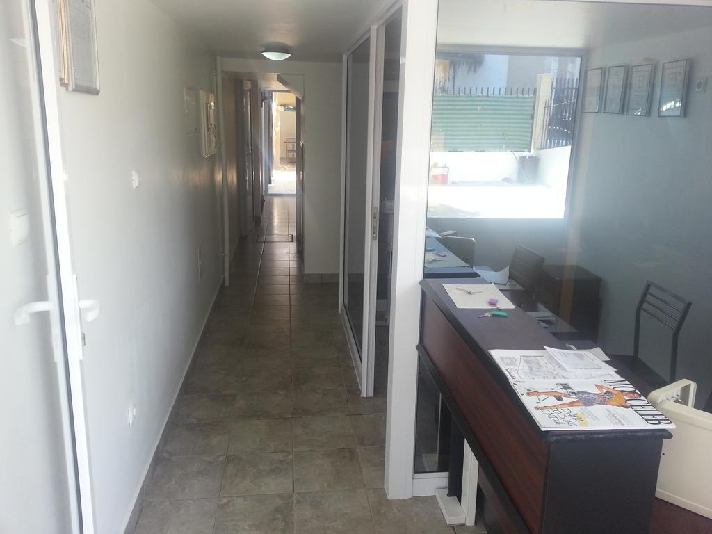 The Quiet Corner Guest House Мапуто Екстериор снимка