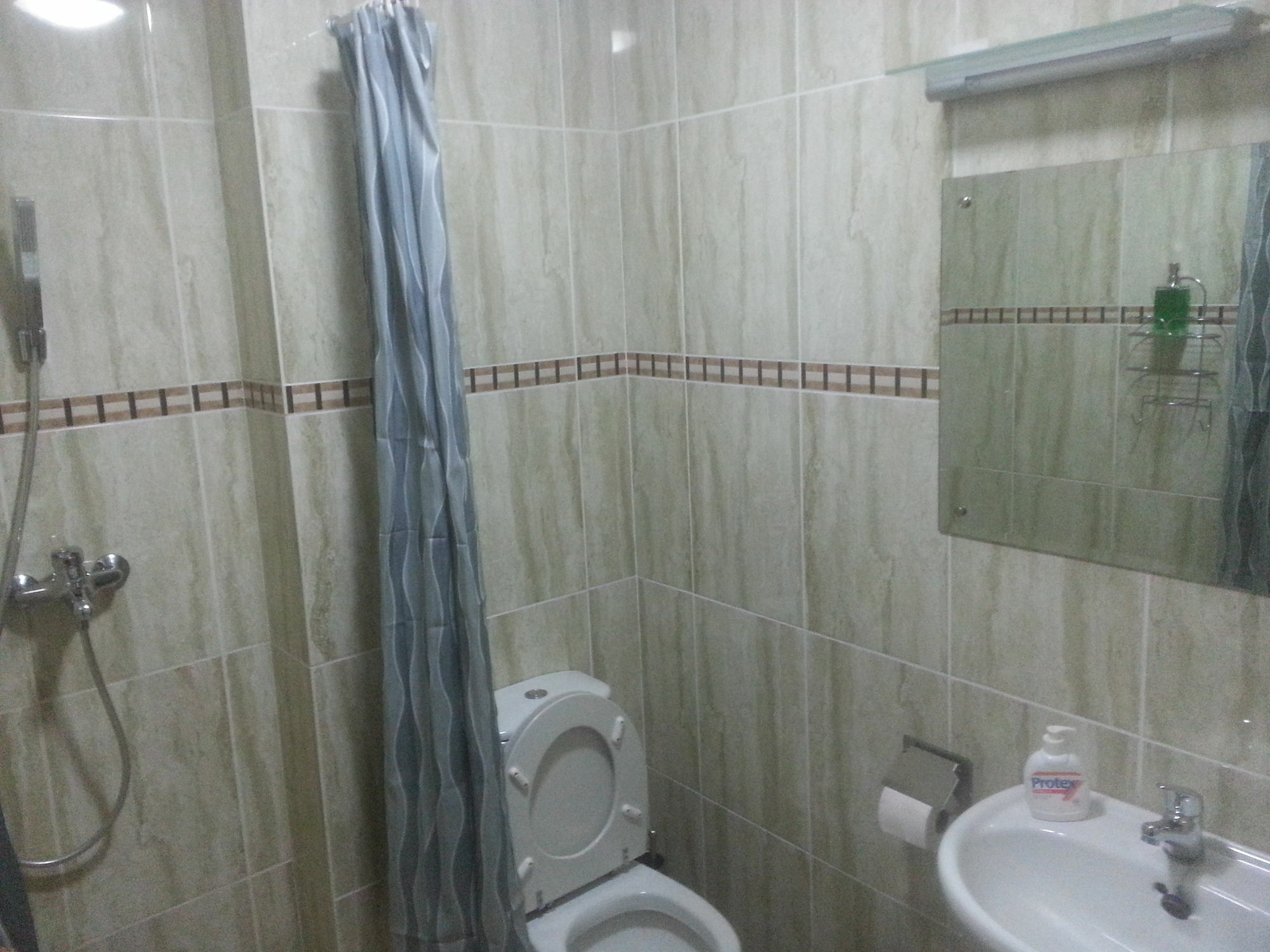 The Quiet Corner Guest House Мапуто Екстериор снимка